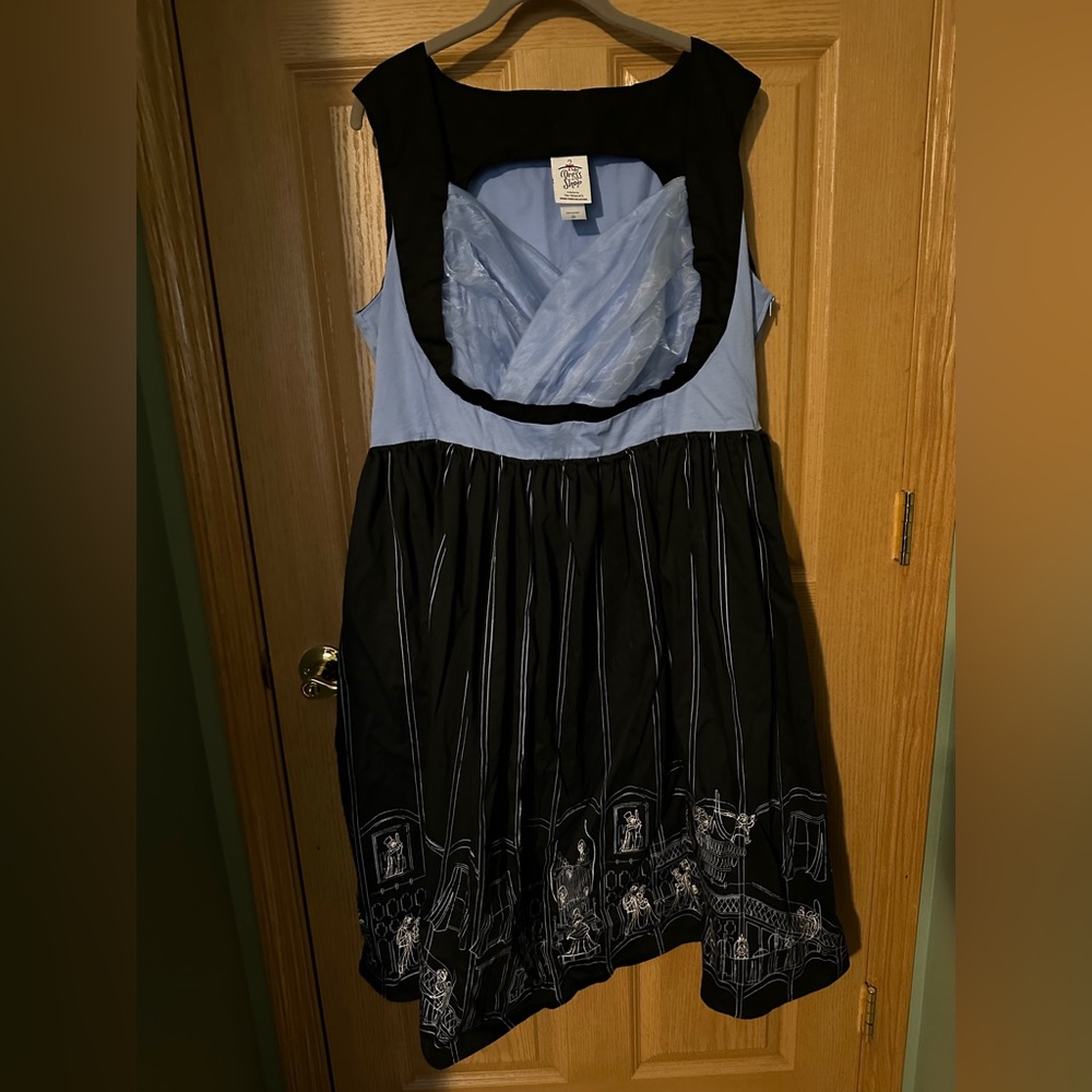 Her Universe Black and Light Blue Retro Midi Dress